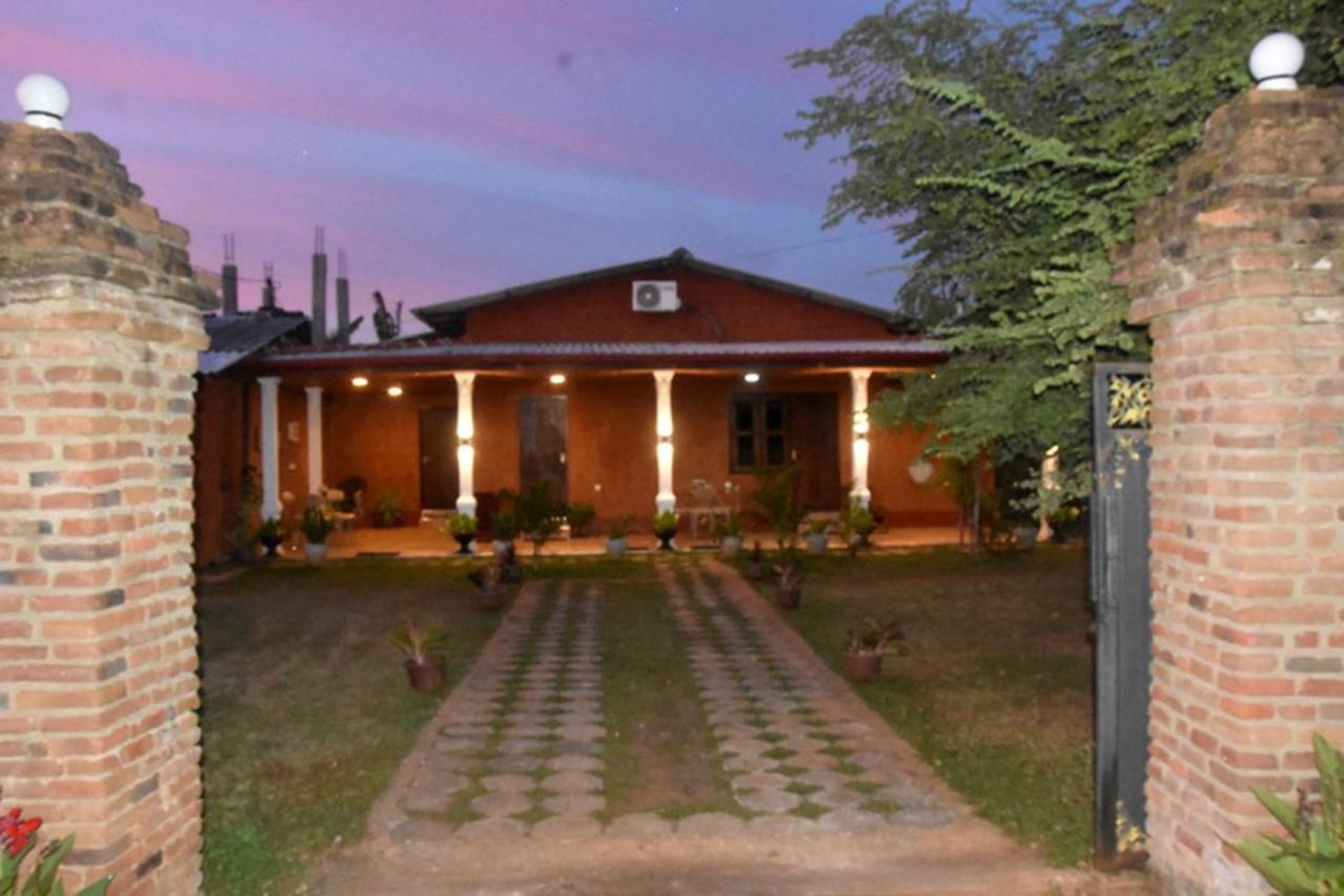 Meegahapokuna Resort Anuradhapura Luaran gambar