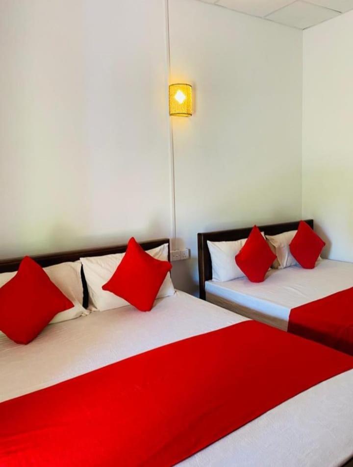 Meegahapokuna Resort Anuradhapura Luaran gambar