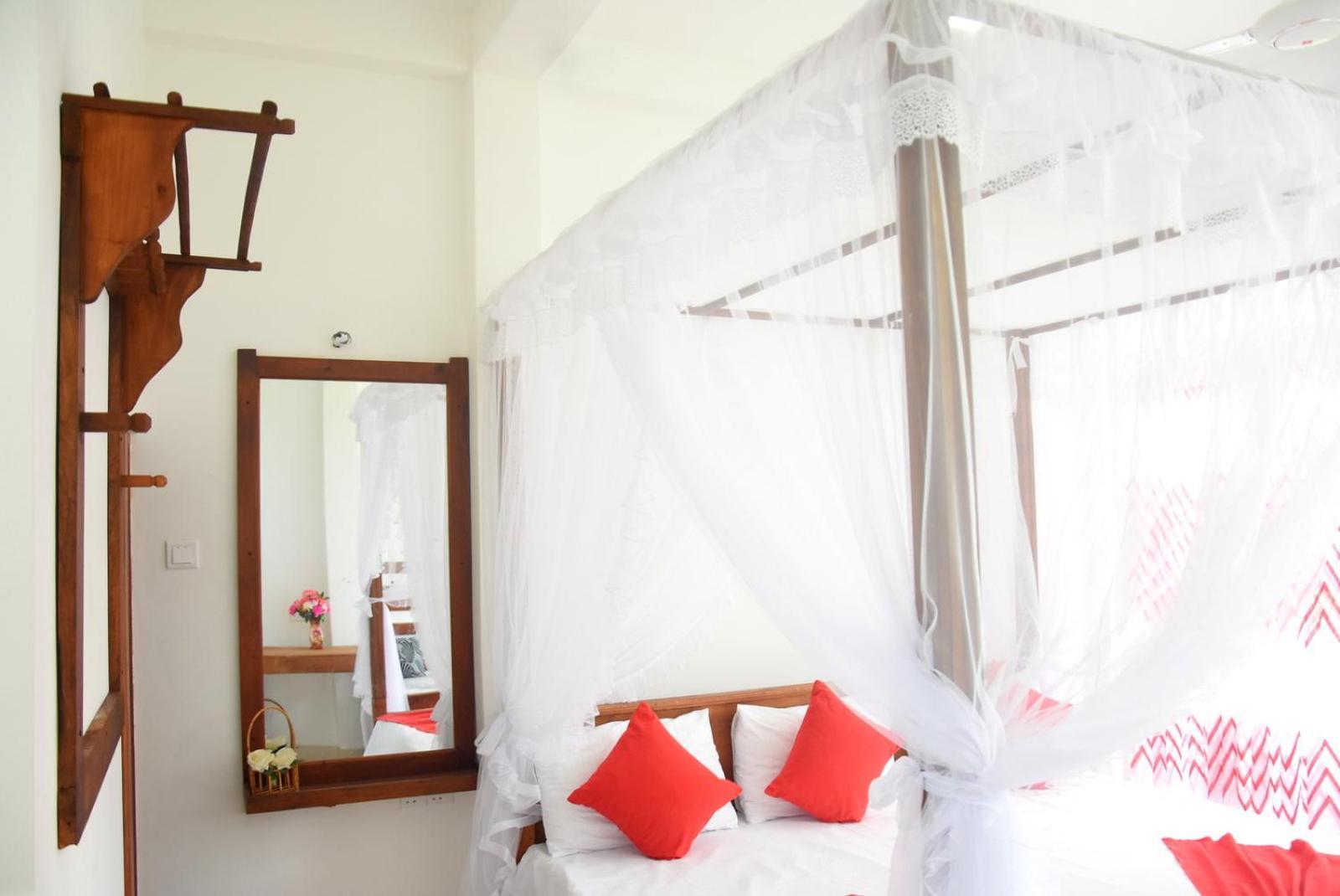 Meegahapokuna Resort Anuradhapura Luaran gambar
